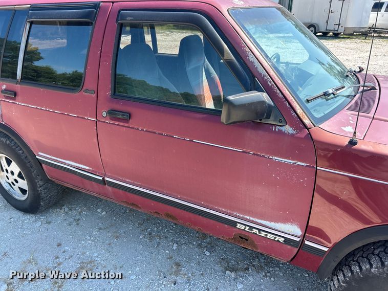 image for item ET3037 1992 Chevrolet Blazer SUV