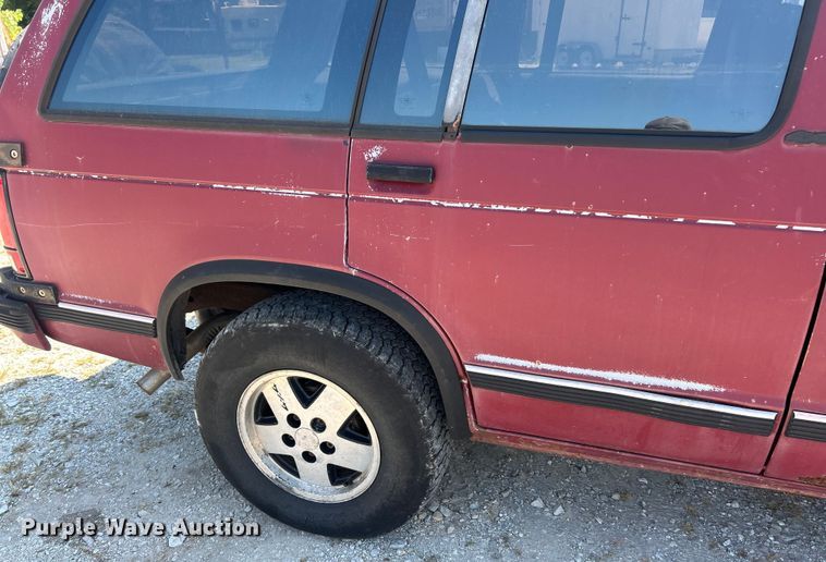 image for item ET3037 1992 Chevrolet Blazer SUV