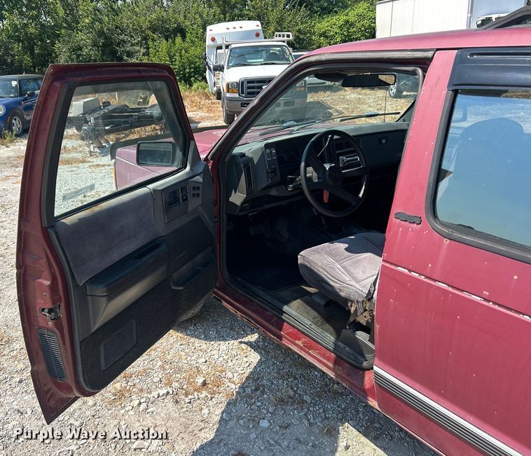 image for item ET3037 1992 Chevrolet Blazer SUV