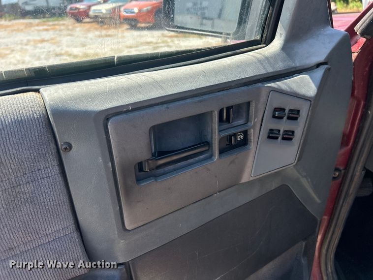 image for item ET3037 1992 Chevrolet Blazer SUV