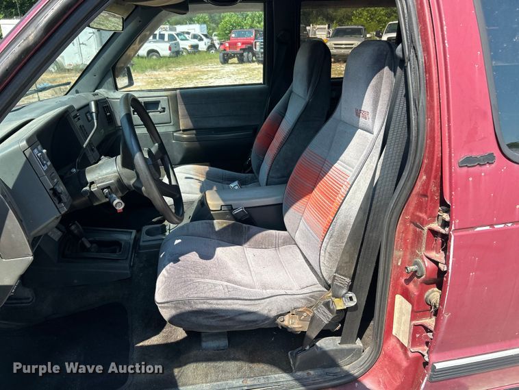 image for item ET3037 1992 Chevrolet Blazer SUV