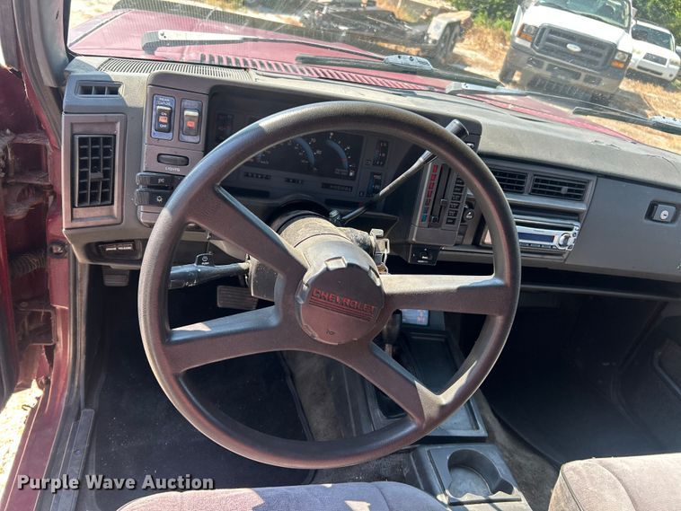 image for item ET3037 1992 Chevrolet Blazer SUV