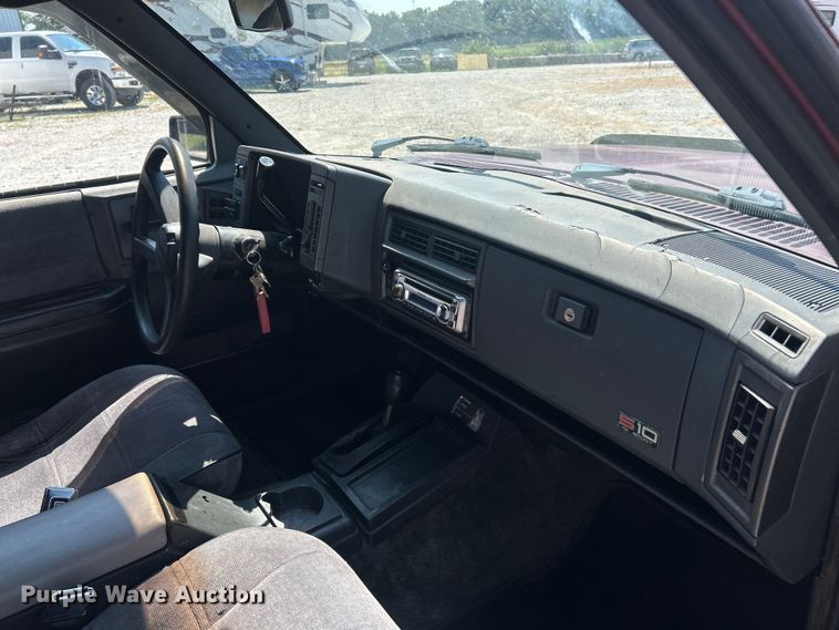 image for item ET3037 1992 Chevrolet Blazer SUV