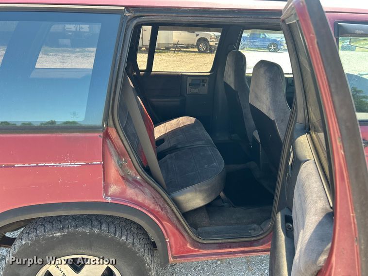 image for item ET3037 1992 Chevrolet Blazer SUV