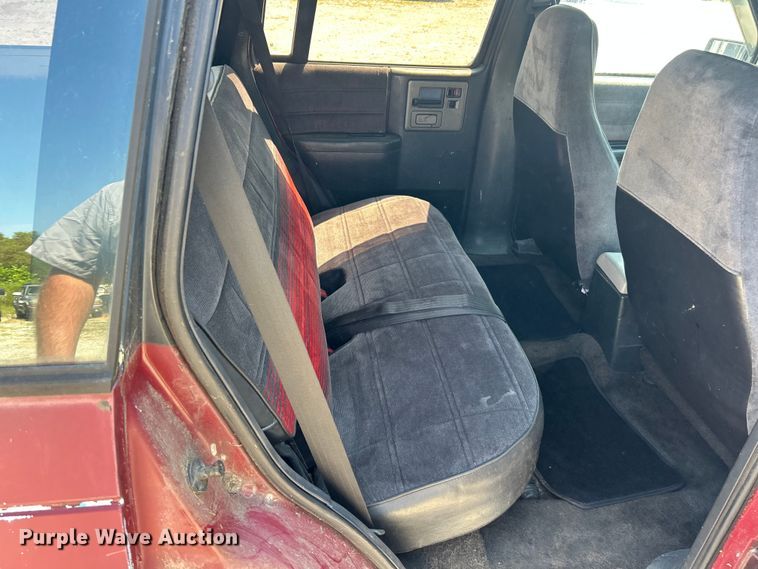 image for item ET3037 1992 Chevrolet Blazer SUV