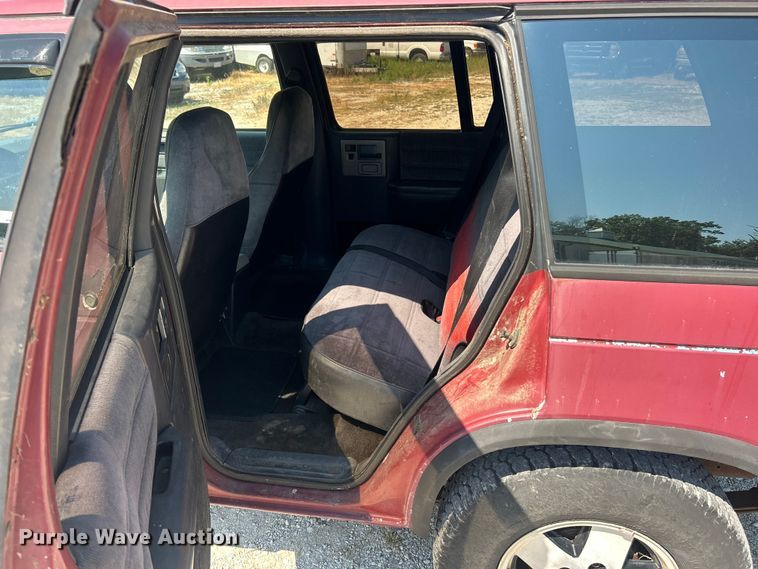 image for item ET3037 1992 Chevrolet Blazer SUV