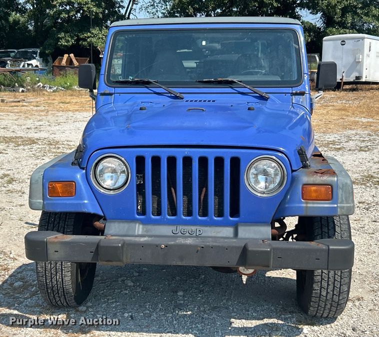 image for item ET3038 1998 Jeep Wrangler Sport SUV