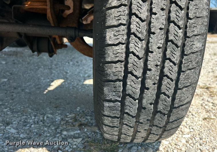 image for item ET3038 1998 Jeep Wrangler Sport SUV