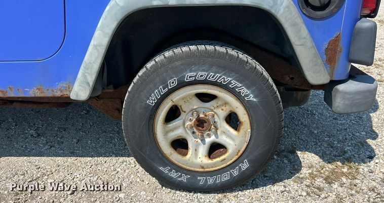 image for item ET3038 1998 Jeep Wrangler Sport SUV