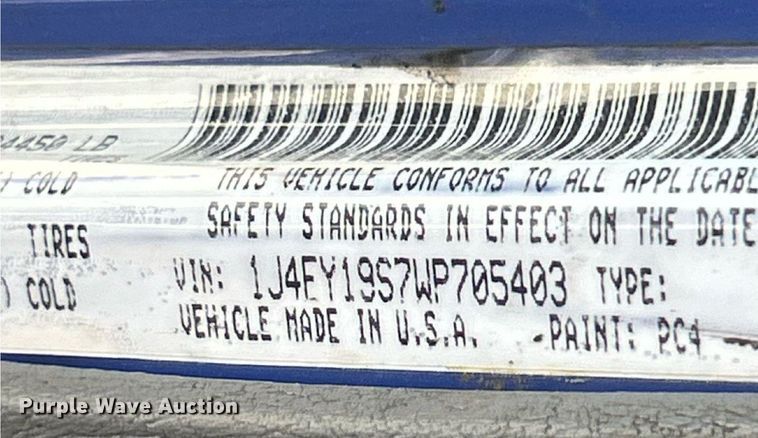 image for item ET3038 1998 Jeep Wrangler Sport SUV