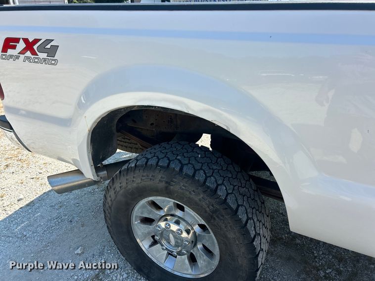 image for item ET3039 2010 Ford F250 Super Duty XL  Crew Cab pickup truck