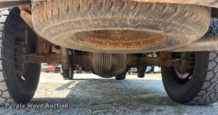 image for item ET3039 2010 Ford F250 Super Duty XL  Crew Cab pickup truck