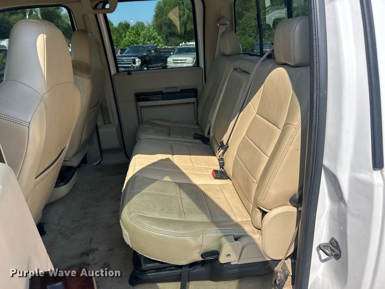 image for item ET3039 2010 Ford F250 Super Duty XL  Crew Cab pickup truck