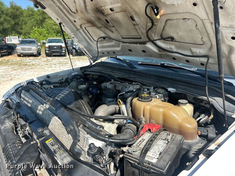 image for item ET3039 2010 Ford F250 Super Duty XL  Crew Cab pickup truck