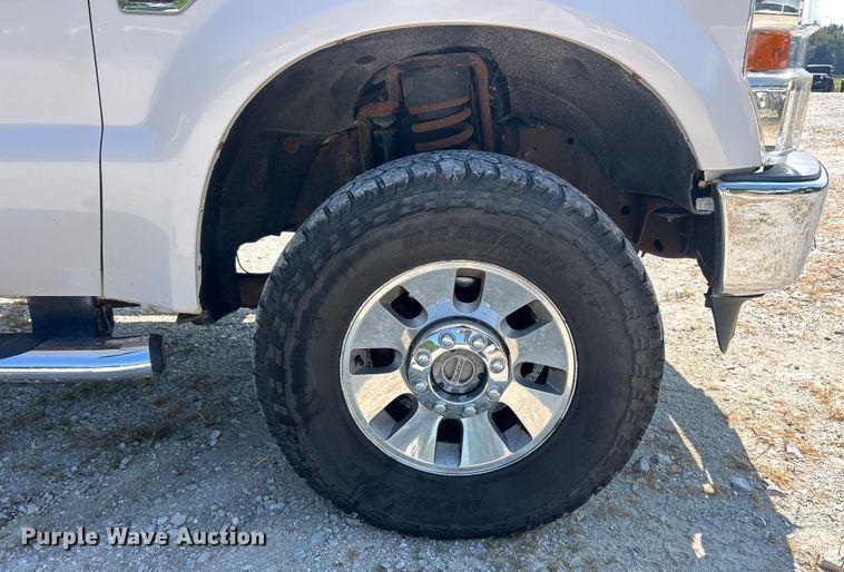 image for item ET3039 2010 Ford F250 Super Duty XL  Crew Cab pickup truck