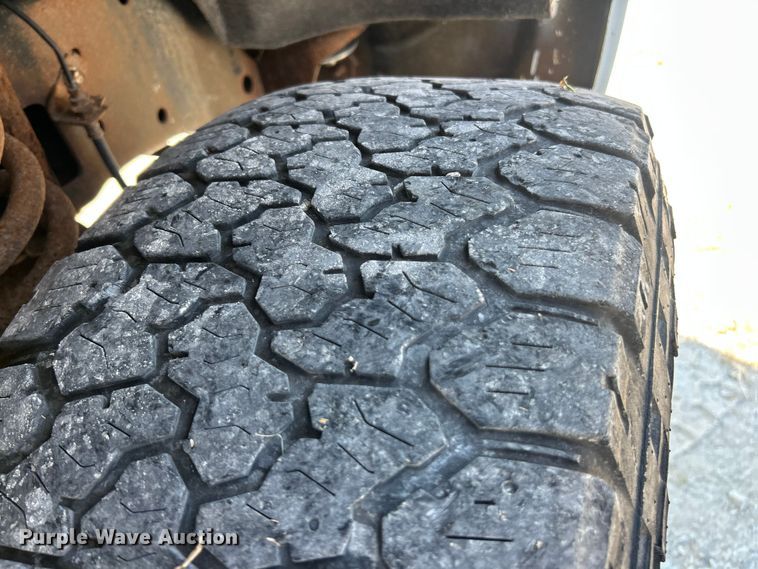 image for item ET3039 2010 Ford F250 Super Duty XL  Crew Cab pickup truck