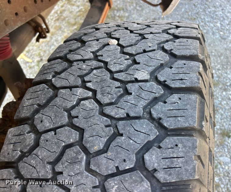 image for item ET3039 2010 Ford F250 Super Duty XL  Crew Cab pickup truck