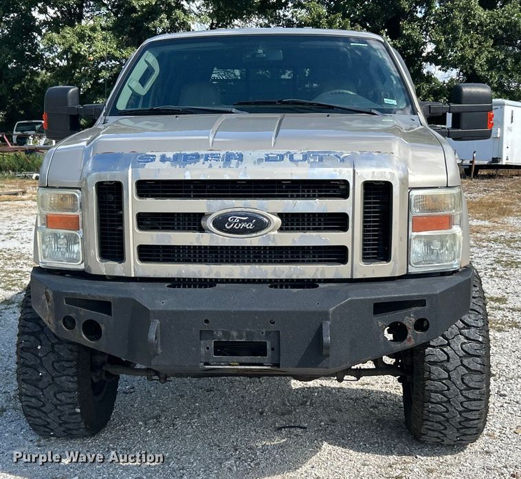 image for item ET3092 2008 Ford F250 Super Duty Lariat  Crew Cab flatbed truck