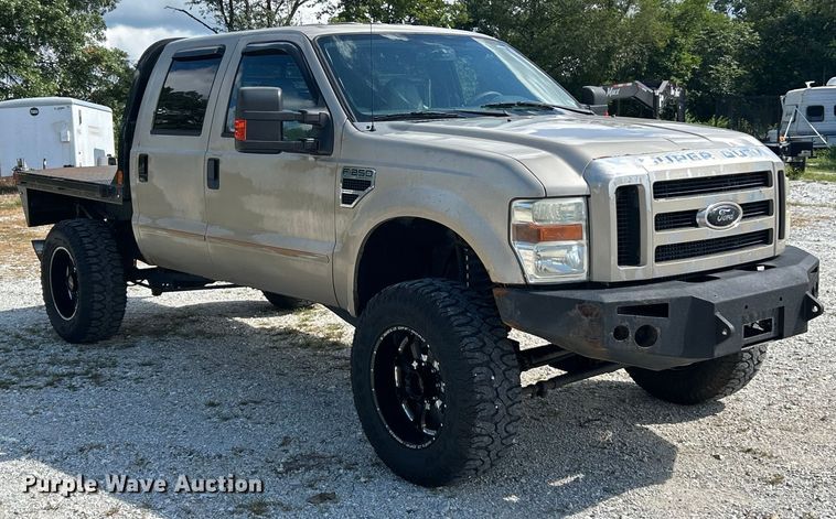 image for item ET3092 2008 Ford F250 Super Duty Lariat  Crew Cab flatbed truck