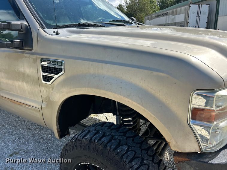 image for item ET3092 2008 Ford F250 Super Duty Lariat  Crew Cab flatbed truck