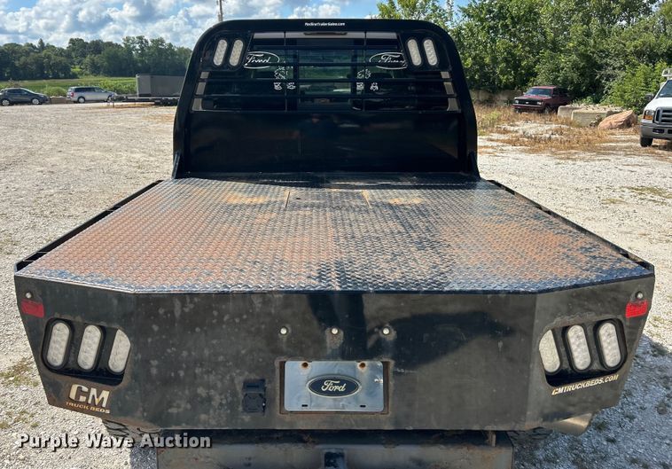 image for item ET3092 2008 Ford F250 Super Duty Lariat  Crew Cab flatbed truck