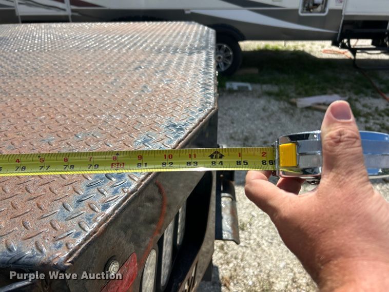 image for item ET3092 2008 Ford F250 Super Duty Lariat  Crew Cab flatbed truck