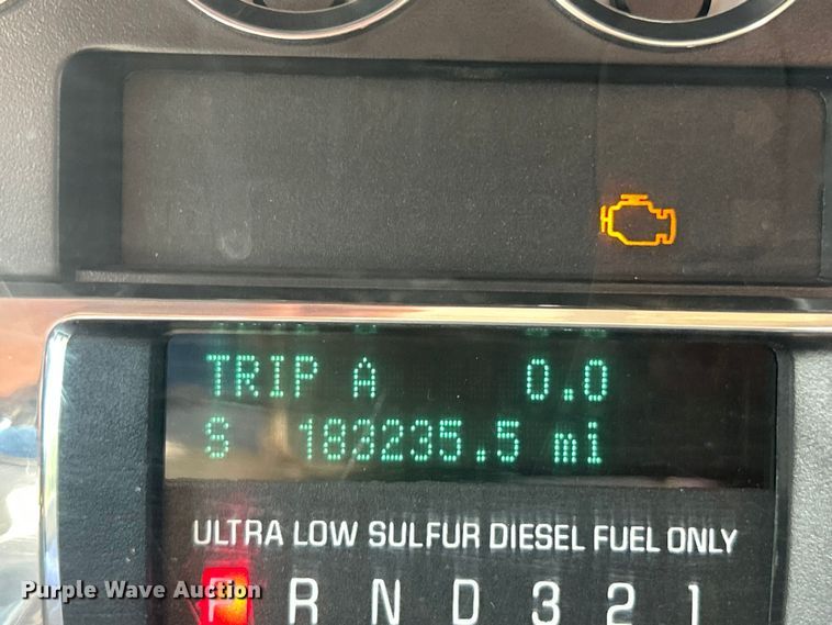 image for item ET3092 2008 Ford F250 Super Duty Lariat  Crew Cab flatbed truck