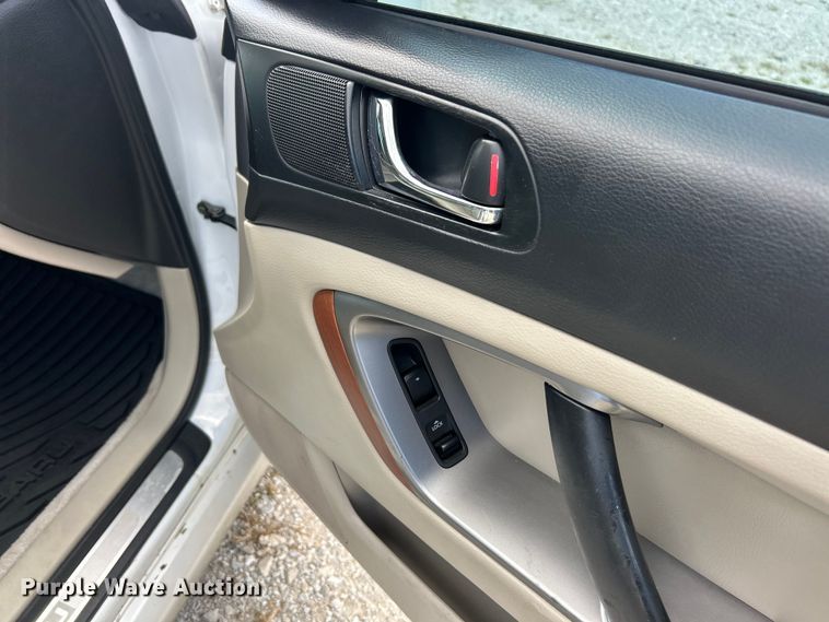 image for item ET3093 2006 Subaru Legacy 