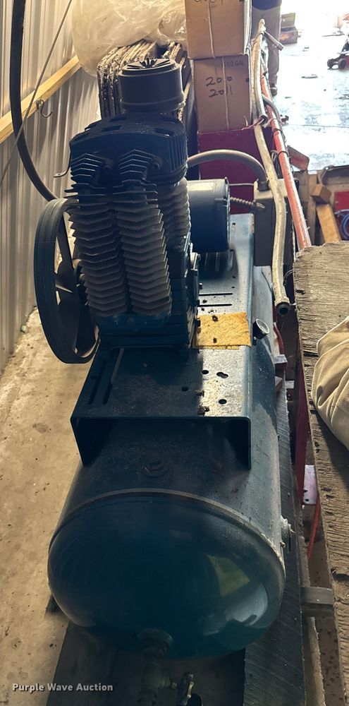 image for item ET8506 Buckeye CK430822Z30H5 air compressor