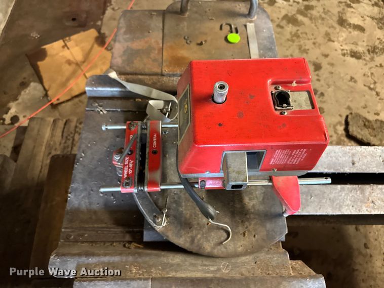 image for item ET8507 Hunter D111 alignment machine