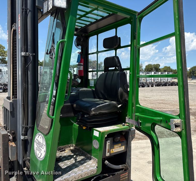 image for item EU0006 CombiLift C6000ET forklift