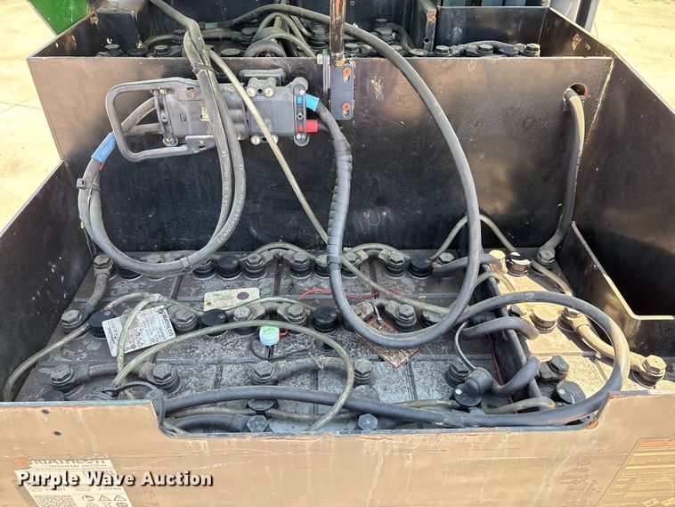 image for item EU0006 CombiLift C6000ET forklift