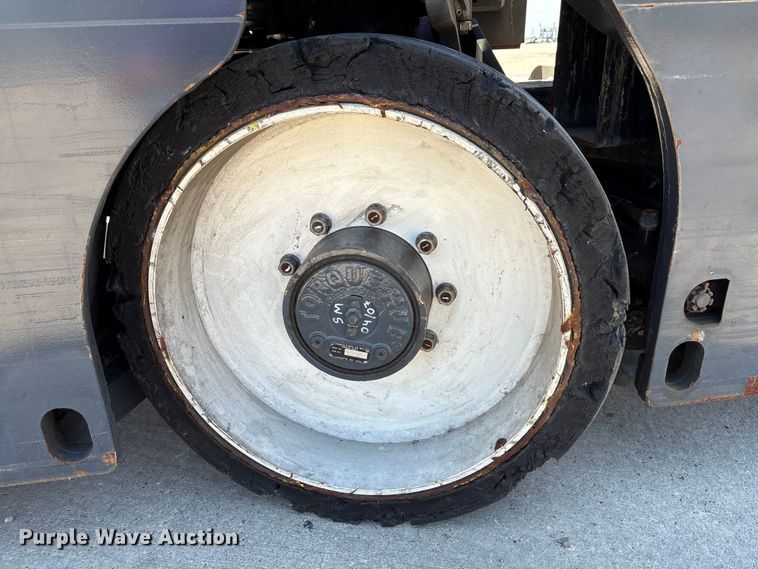 image for item EU0006 CombiLift C6000ET forklift