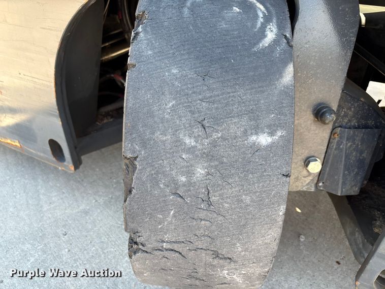 image for item EU0006 CombiLift C6000ET forklift