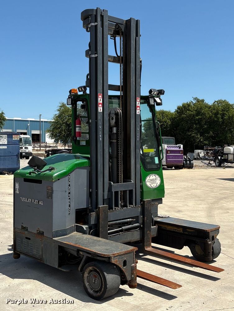 image for item EU0007 CombiLift C6000ET forklift