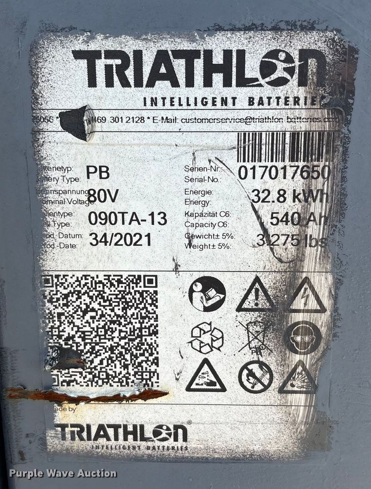 image for item EU0007 CombiLift C6000ET forklift