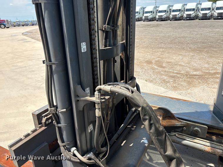 image for item EU0007 CombiLift C6000ET forklift