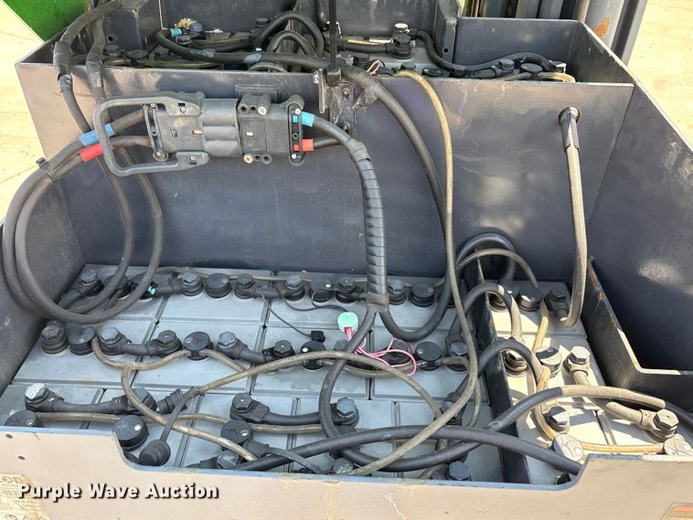 image for item EU0007 CombiLift C6000ET forklift