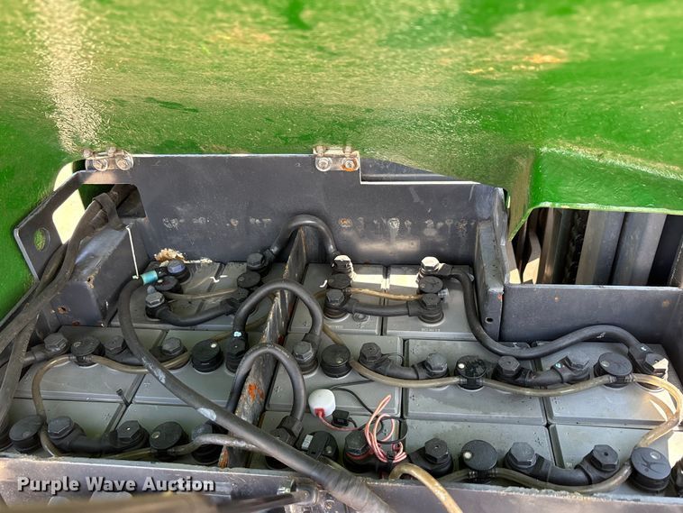 image for item EU0007 CombiLift C6000ET forklift