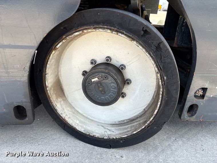 image for item EU0007 CombiLift C6000ET forklift