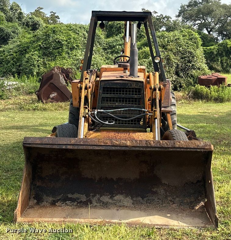 image for item EU0012 1977 Case 580C backhoe