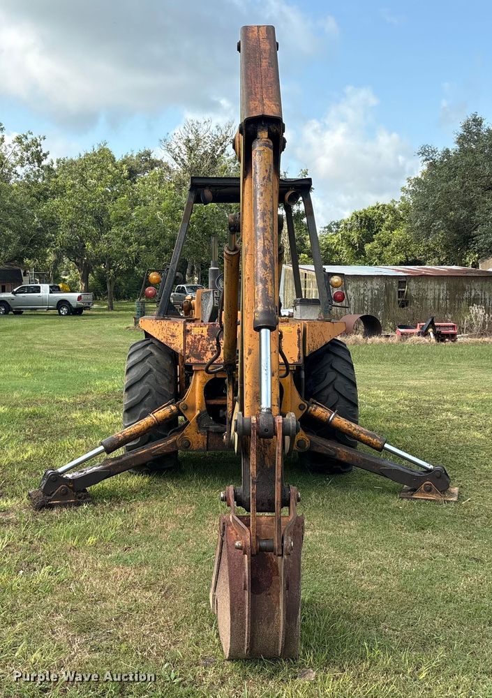 image for item EU0012 1977 Case 580C backhoe