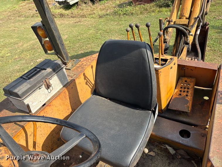 image for item EU0012 1977 Case 580C backhoe