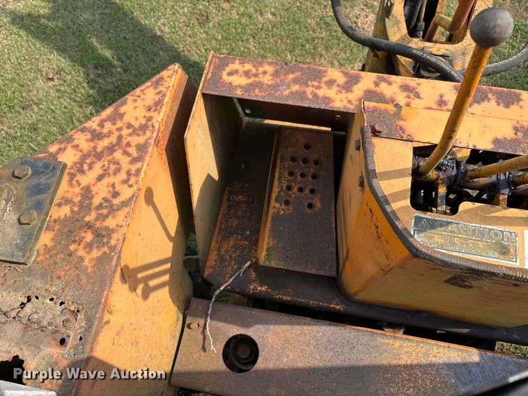 image for item EU0012 1977 Case 580C backhoe
