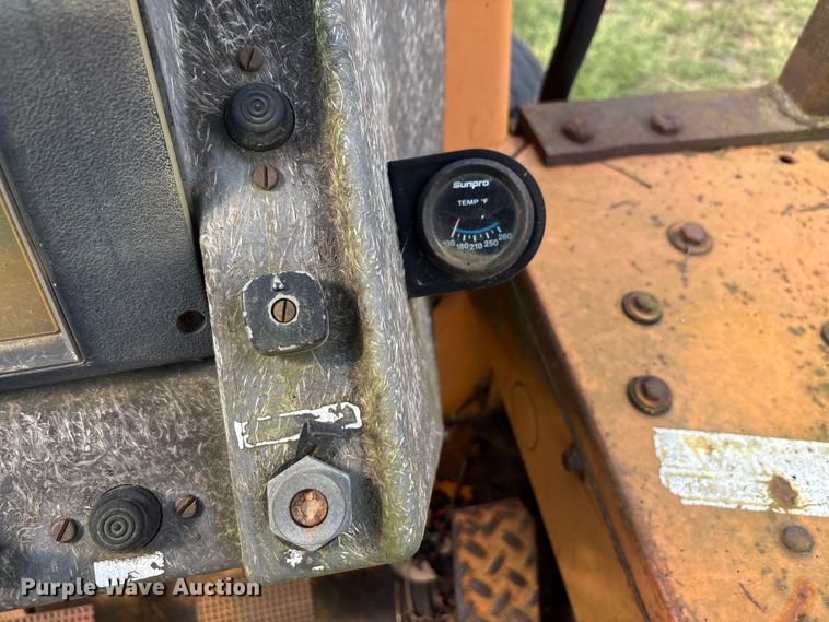 image for item EU0012 1977 Case 580C backhoe