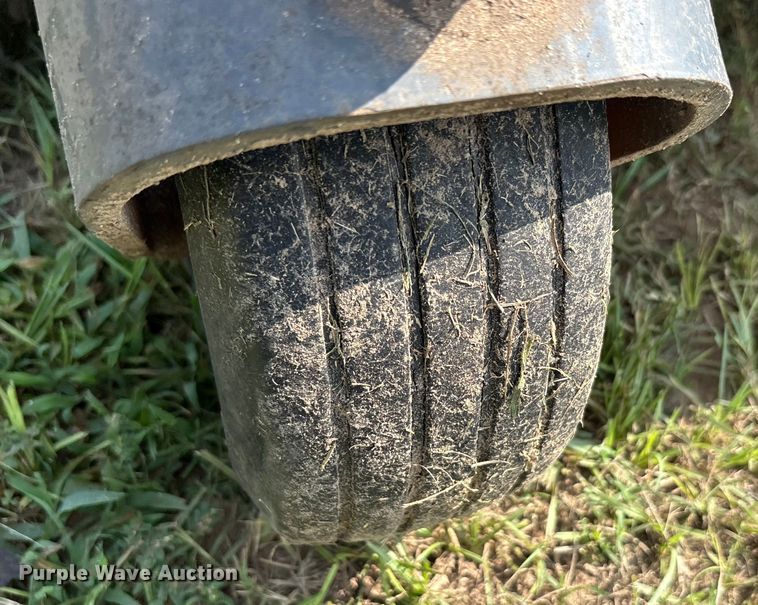 image for item EU0014 Kubota ZD221 ZTR lawn mower