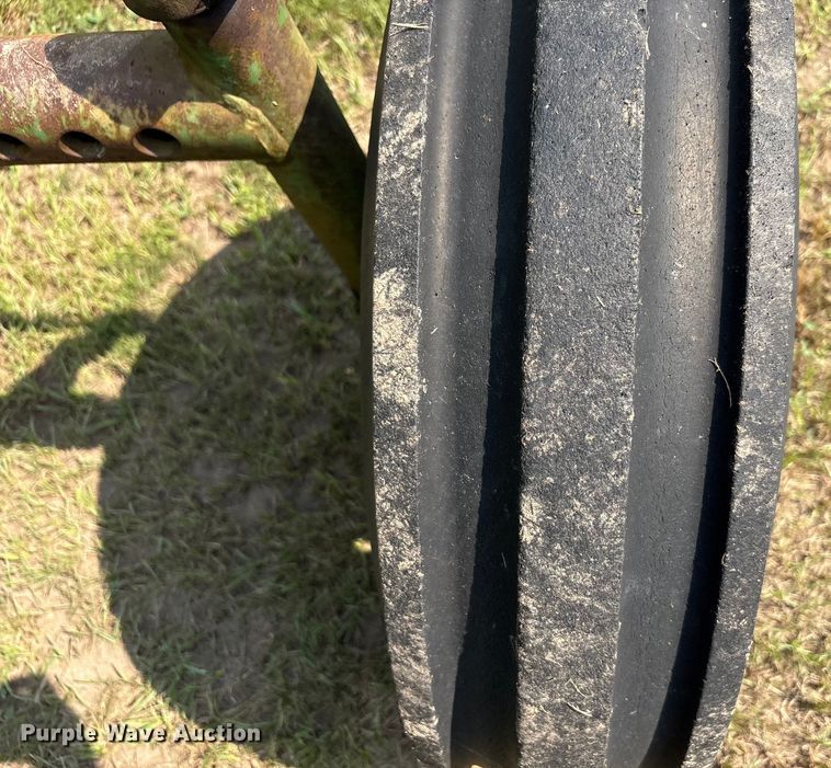 image for item EU0015 1966 John Deere 4020 tractor