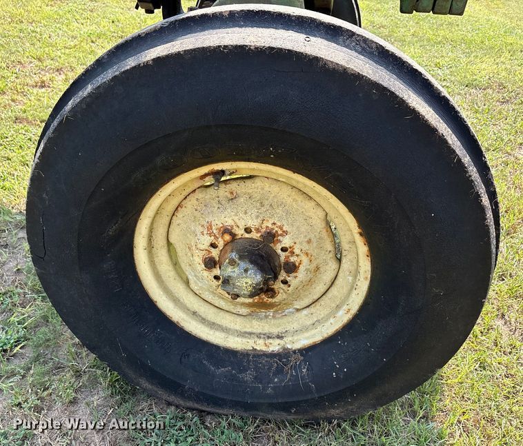 image for item EU0015 1966 John Deere 4020 tractor