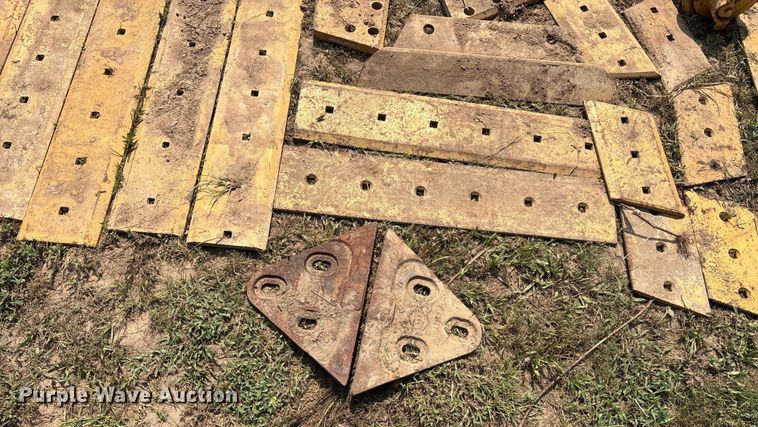 image for item EU0016 Dozer attachments