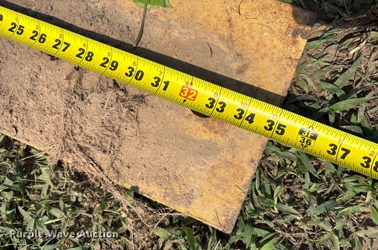 image for item EU0016 Dozer attachments